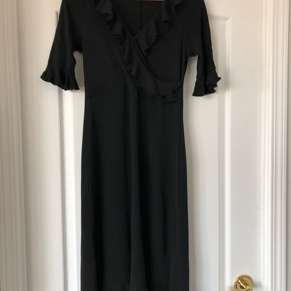 Diane Von Furstenberg black faux wrap dress. - Picture 8 of 9